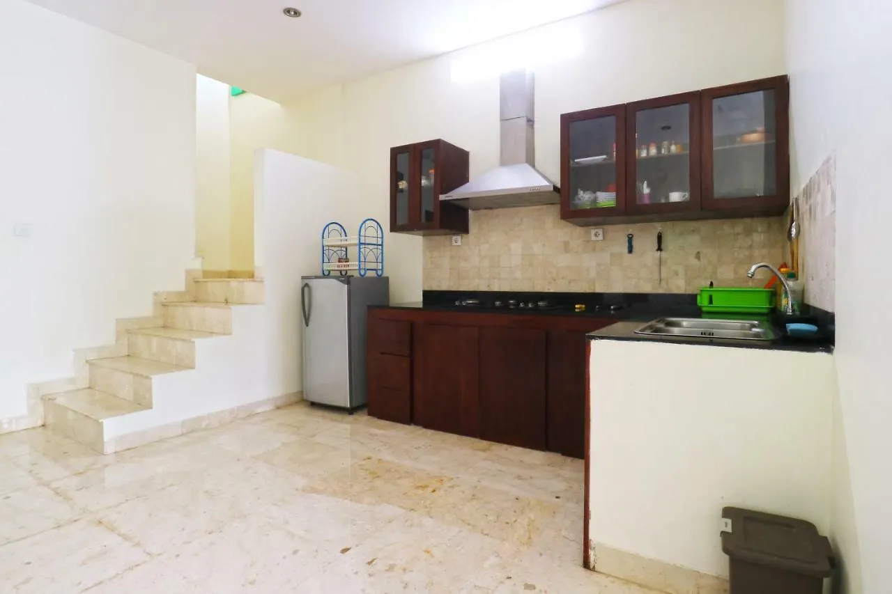 Reddoorz Hostel Near Gwk Main Gate أونغاسان إندونيسيا